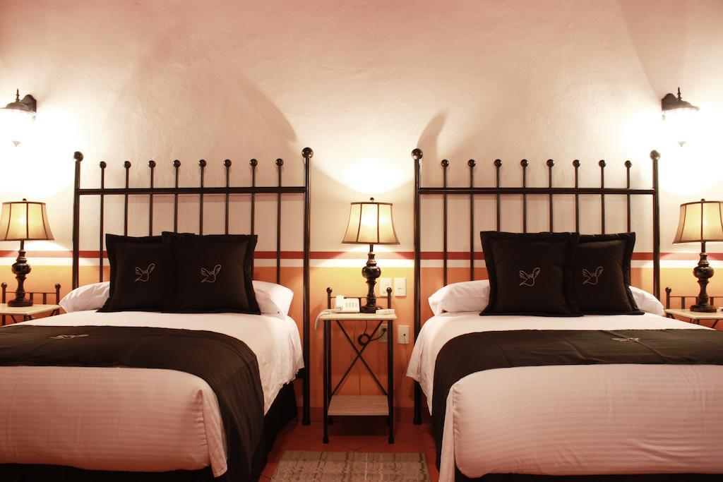Hotel De La Paz