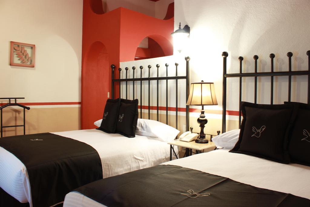 De La Paz Hotel