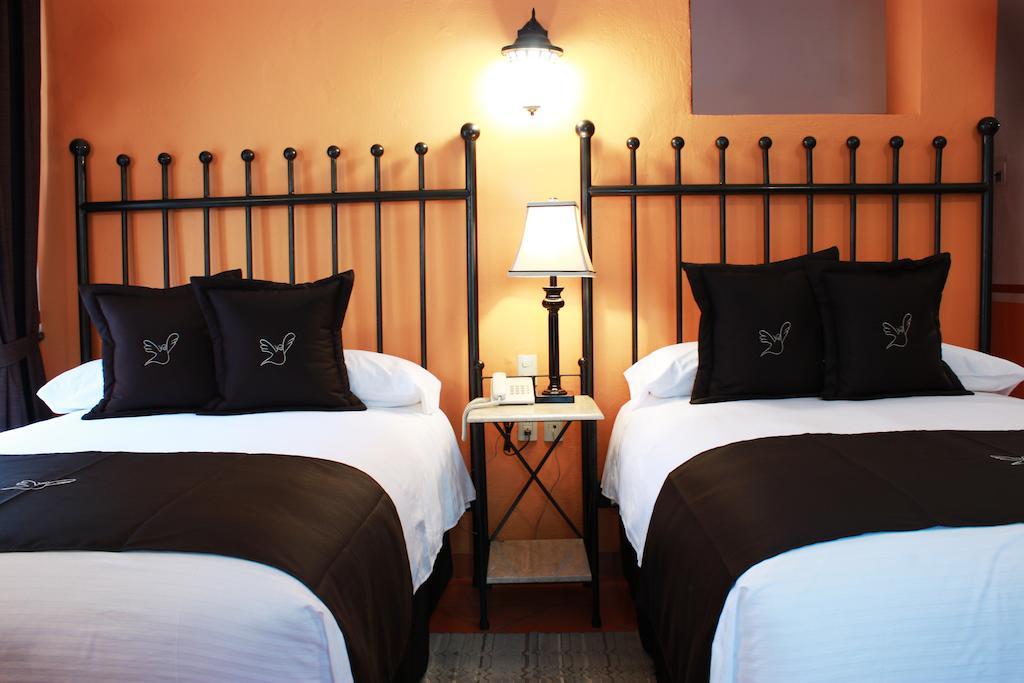 De La Paz Hotel 3*