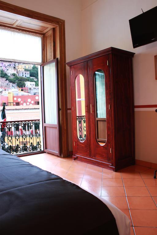 Hotel De La Paz