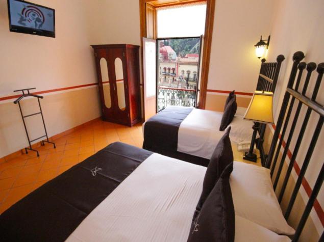 De La Paz Hotel