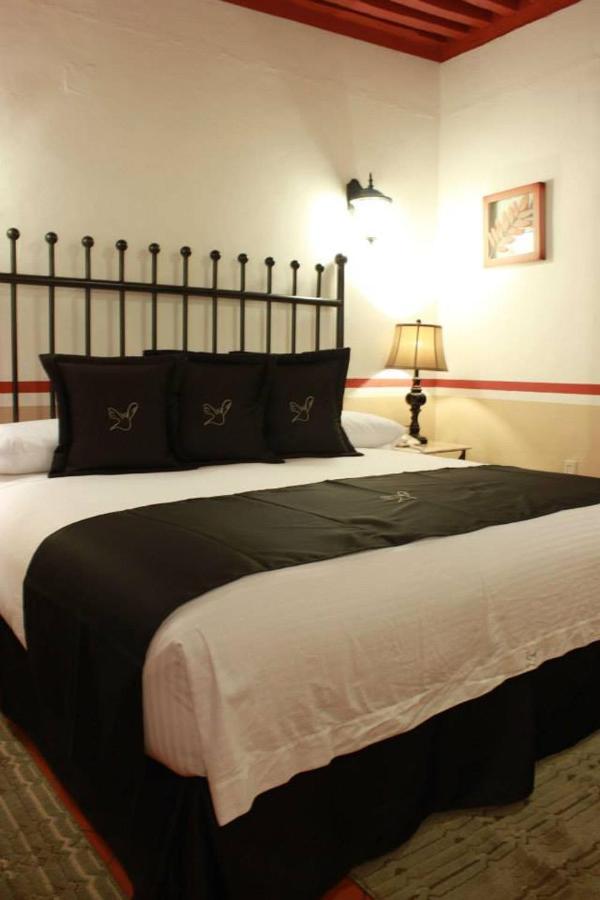 De La Paz Hotel 3*