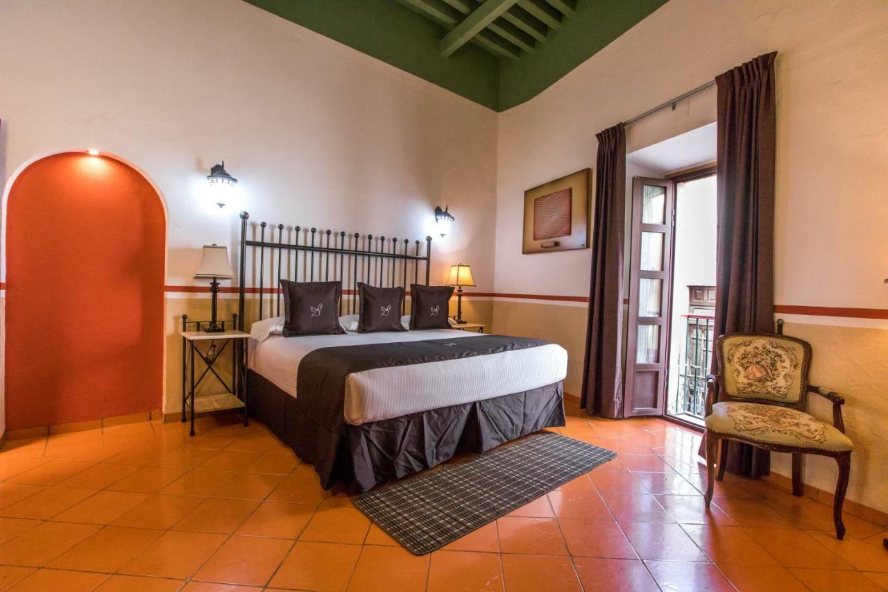 Hotel De La Paz